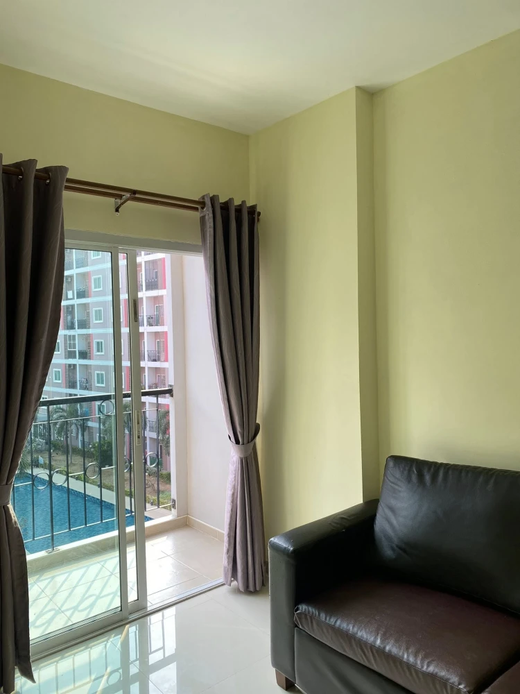 CC Condominium for rent, 2nd floor, unit 4, pool view. Fully furnished with appliances. Move in now! Don't wait!