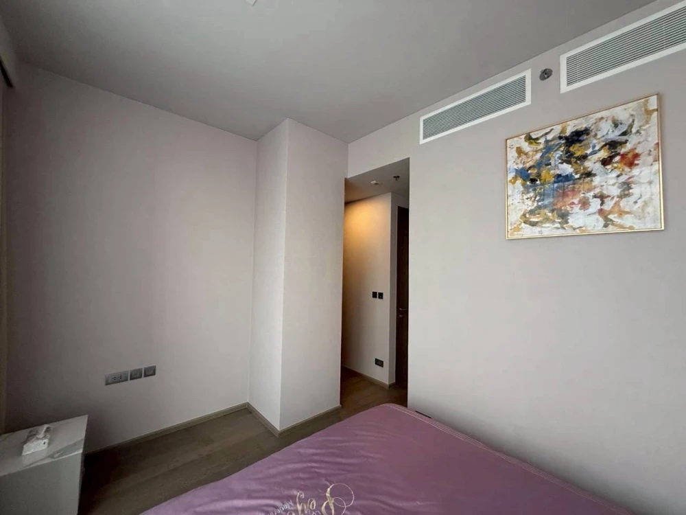 For rent: Celes Asoke, 2 bedrooms, 17th floor, fully furnished, very livable. Book now, don't miss out!