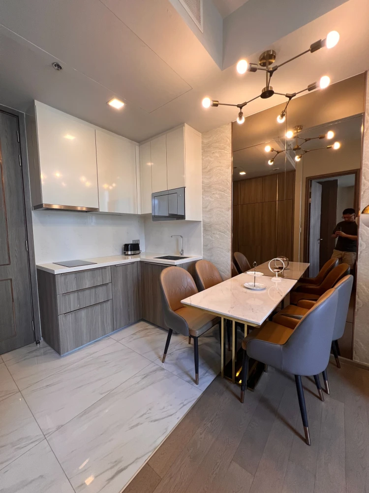 Celes Asoke condo for rent. Beautiful and comfortable unit with complete furnishings. Book now!