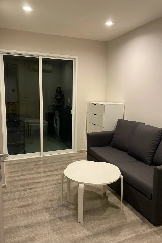 For rent: Centric Ari Station, 18th floor, fully furnished, very livable. Book now! (Quickly!)