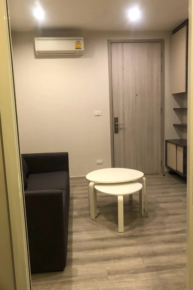 For rent: Centric Ari Station, 18th floor, fully furnished, very livable. Book now! (Quickly!)