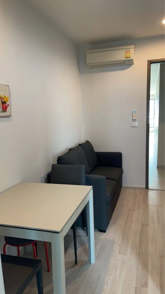 For rent: Centric Ratchada–Huai Khwang, 1 bedroom, 1 bathroom, fully furnished and equipped with appliances. Book now!