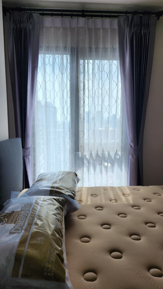 For rent: Centric Ratchada–Huai Khwang, 21st floor, fully furnished, nice room, interested, reserve now, don't miss out!