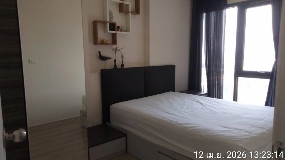For rent: Centric Ratchada–Huai Khwang, ready to move in, fully furnished. Book now, don't miss out!