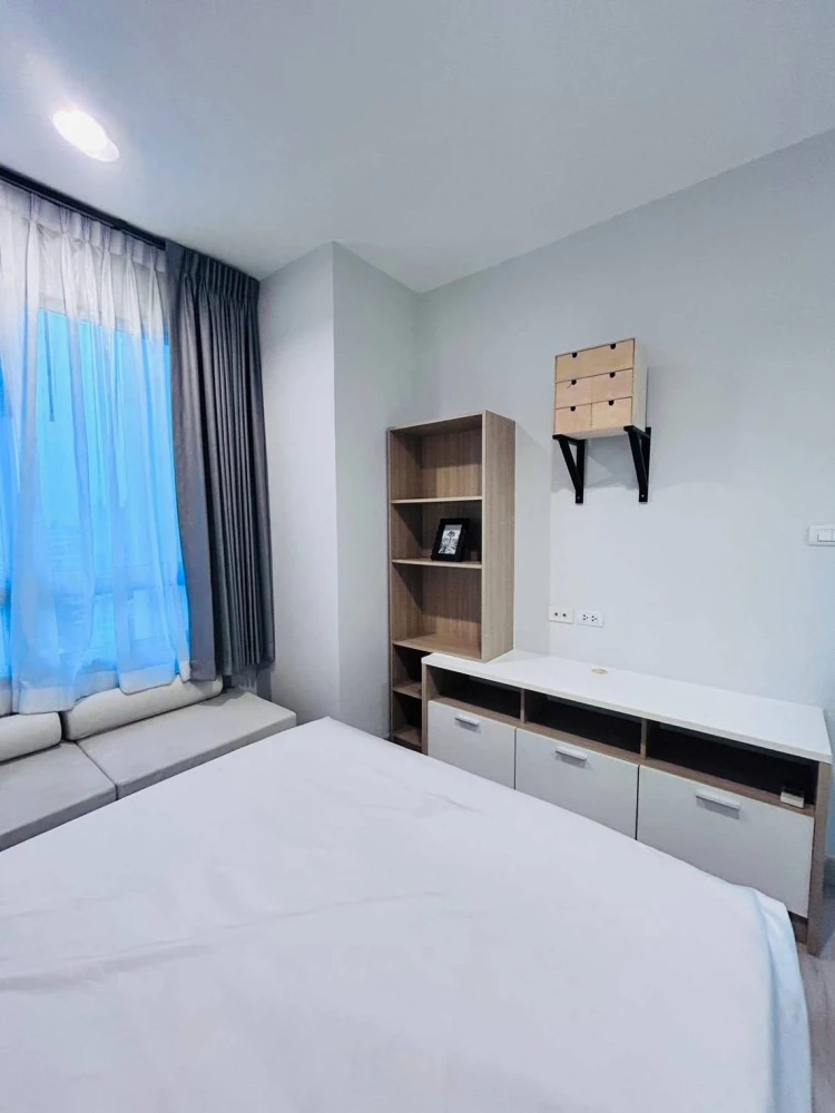 For rent: Centric Scene Ratcha Vipha, 17th floor. Nice, fully furnished unit. Interested? Check it out!