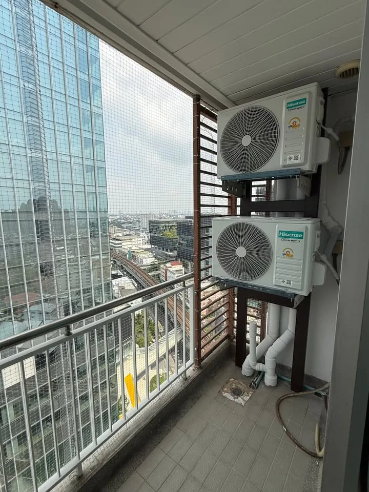 For rent: Centric Scene Sukhumvit 64, north-facing unit with spacious living area, great location, and beautiful view. Don't miss out!