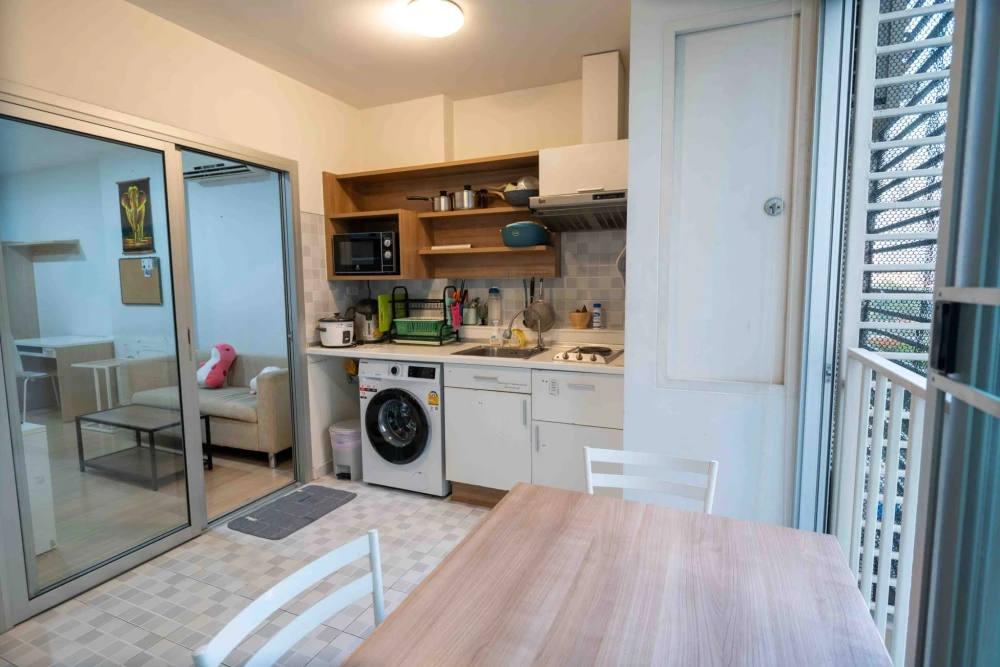 Centric Scene Ratchavipha for rent, spacious room, lots of usable space, complete with amenities. Come reserve today.