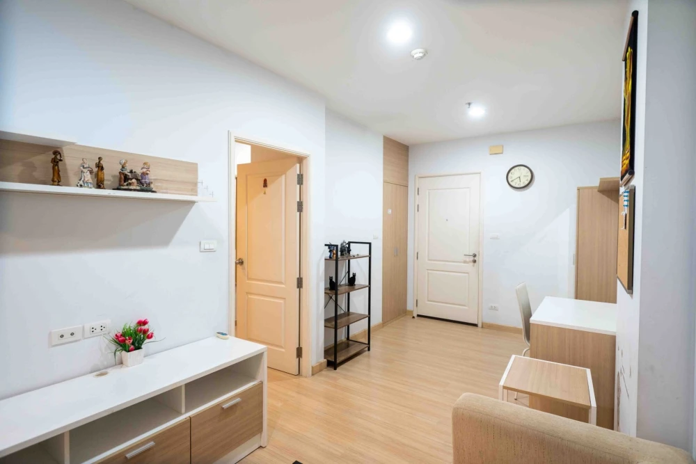 Centric Scene Ratchavipha for rent, spacious room, lots of usable space, complete with amenities. Come reserve today.