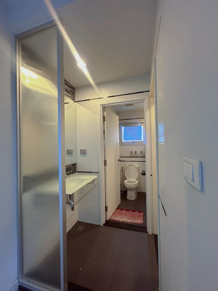 For rent: Centric Sea Condo, ready to move in, fully furnished, just bring your own luggage and move in!!