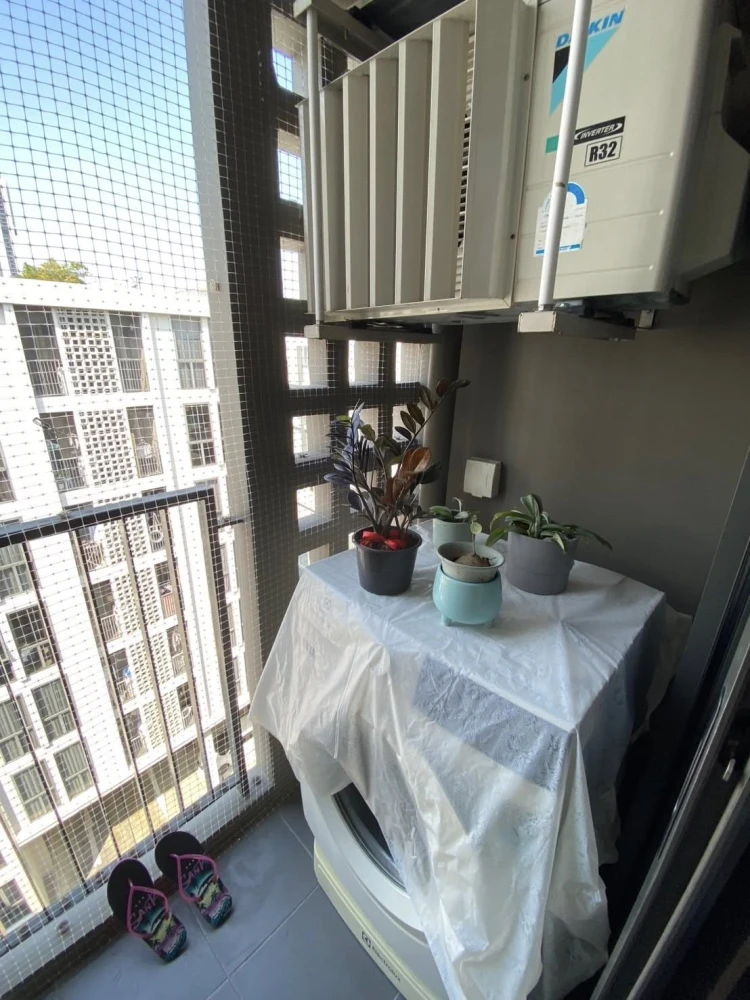 CHAMBERS ON NUT STATION for rent or sale. Fully furnished with complete amenities. Amazing price! Book now!