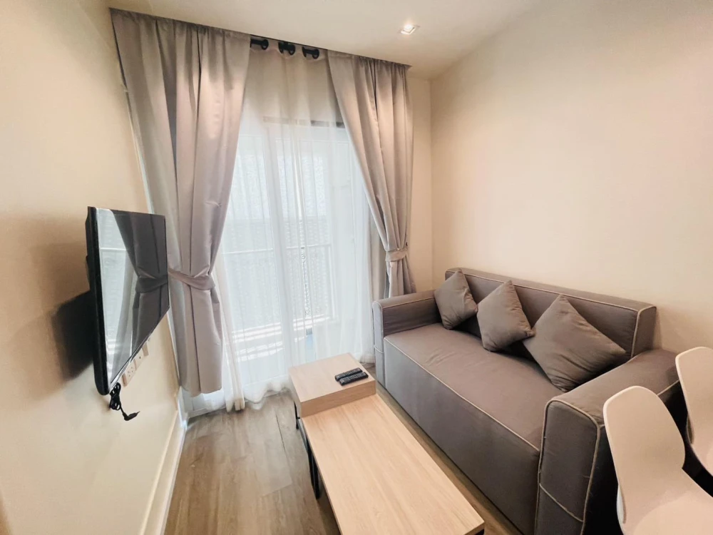 For rent: Chambery Sriracha - Laemchabang, 1 bedroom, 1 bathroom, fully furnished, just bring your bags and move in!