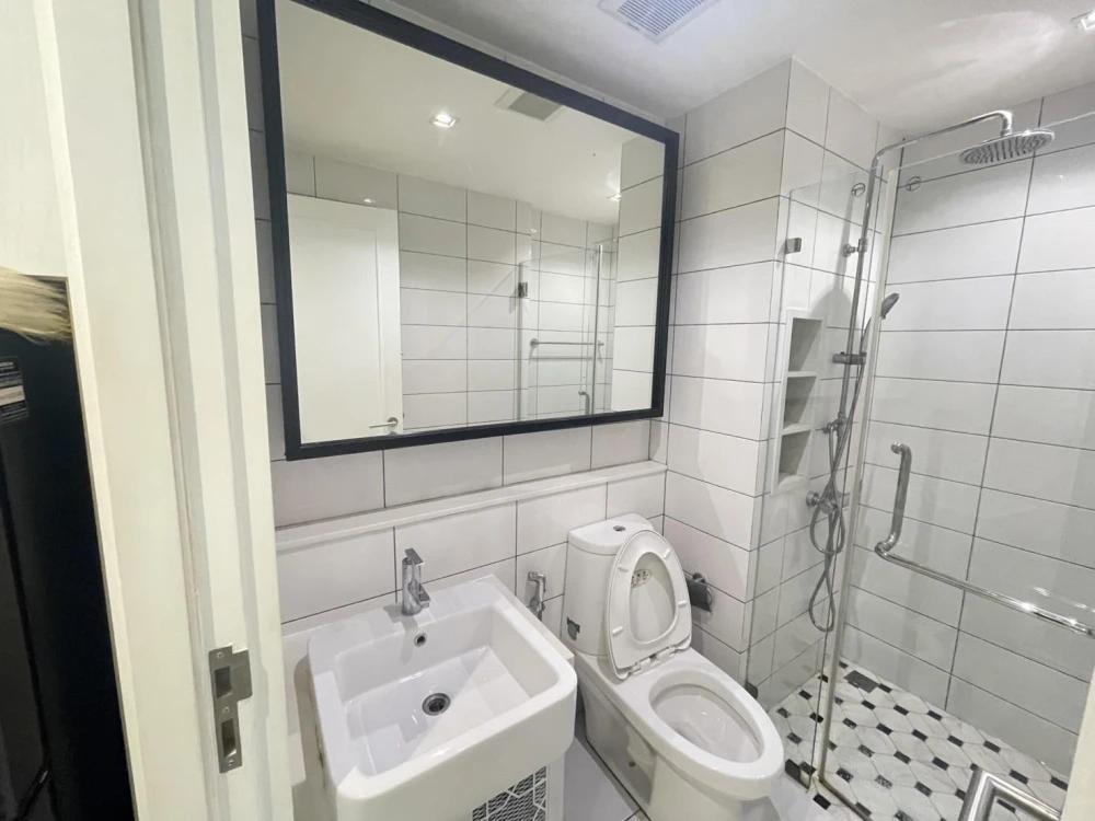 For rent: Chambery Sriracha - Laemchabang, 1 bedroom, 1 bathroom, fully furnished, just bring your bags and move in!