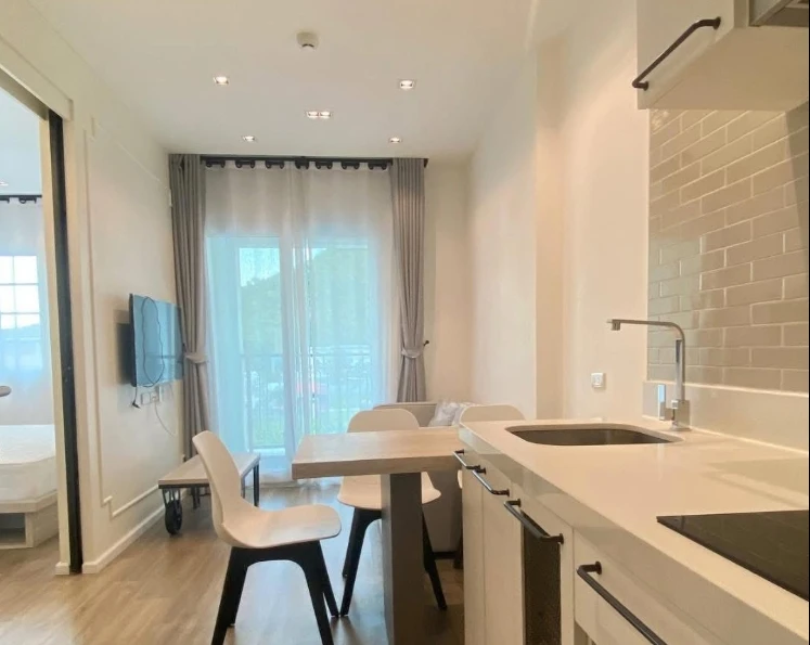 Chambery Sriracha - Laemchabang for rent. Beautifully decorated room. Book now, don't miss out!