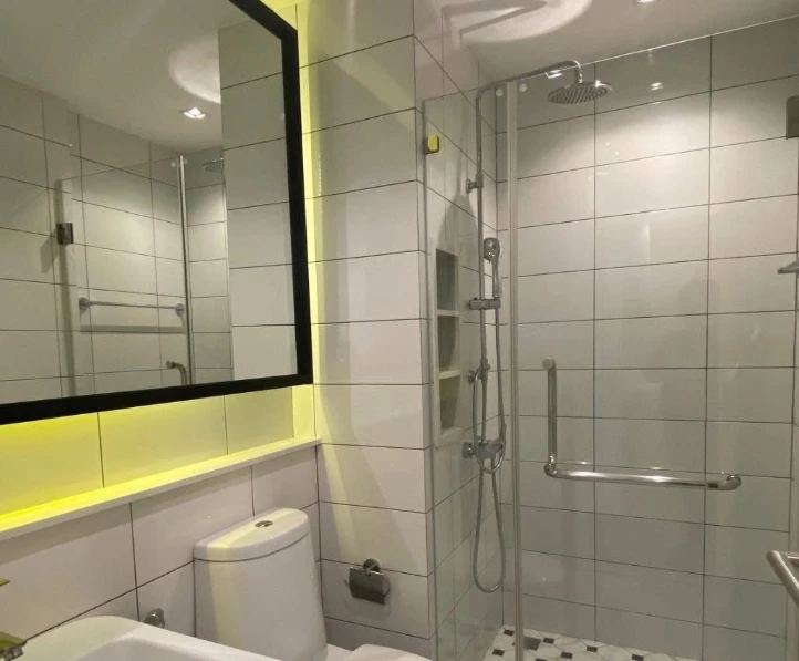 Chambery Sriracha - Laemchabang for rent. Beautifully decorated room. Book now, don't miss out!