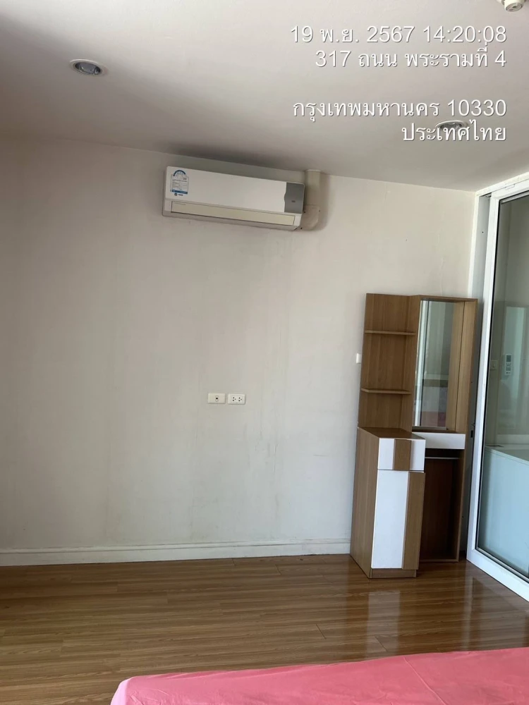 For rent: Chamchuri Square Residence, large room, comfortable, lots of usable space, hurry and reserve today.