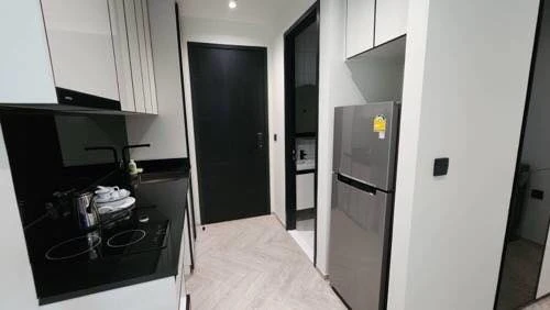For rent: Chapter Charoennakhon-Riverside, Chao Phraya River view, Asiatique, wallpaper all around the room, must book.
