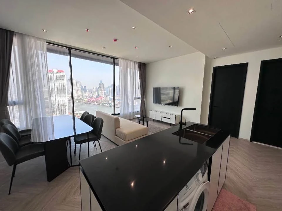 Chapter Charoennakhon-Riverside for rent, spacious room with plenty of usable space, good location, beautiful city view from high floor, reserve now!