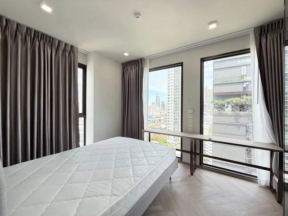 For rent at Chapter Chula-Samyan. Spacious and comfortable rooms available. Book now! Don't miss this opportunity.