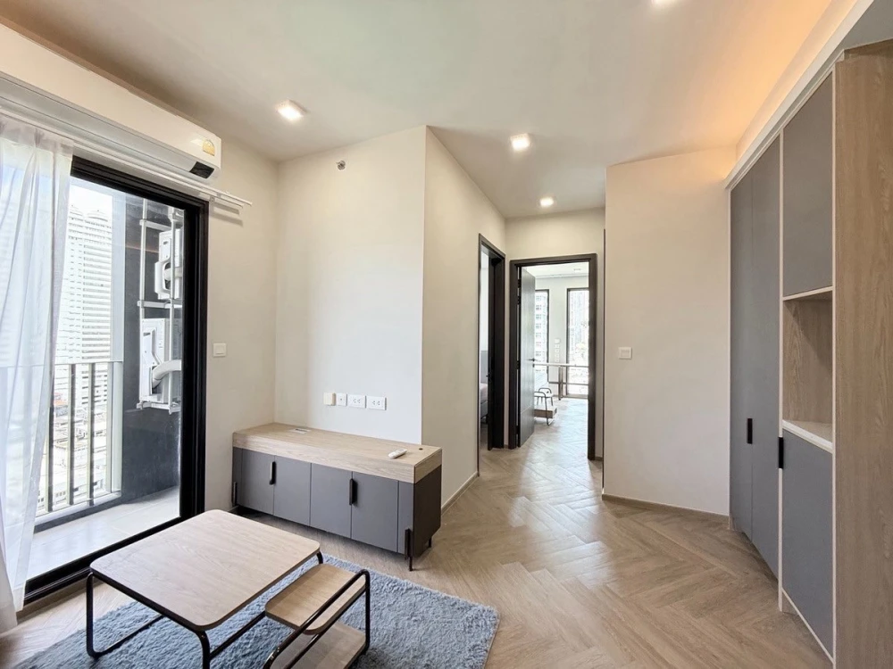 For rent at Chapter Chula-Samyan. Spacious and comfortable rooms available. Book now! Don't miss this opportunity.