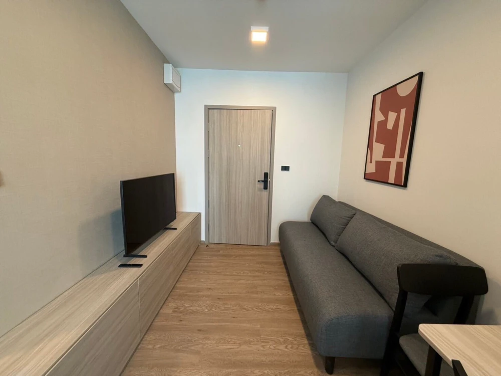 For rent: Chapter One All Ramintra, Building A, 3rd floor. Fully furnished. Just bring your suitcase and move in!