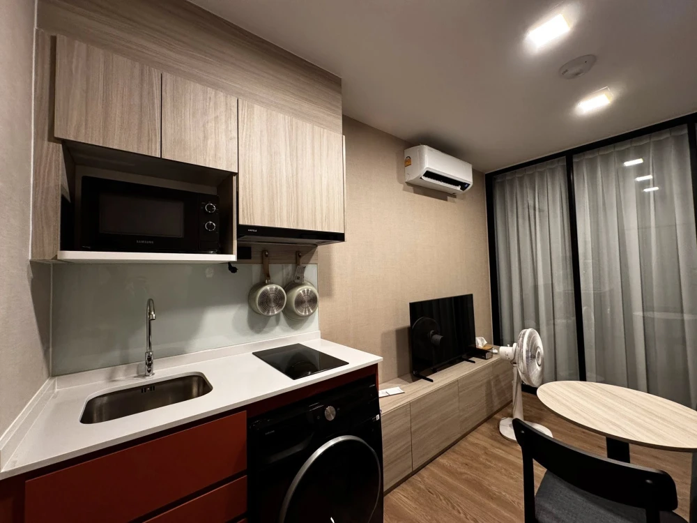 For rent: Chapter one all ramintra, Building C, 4th floor, fully furnished, just bring your bag and move in.