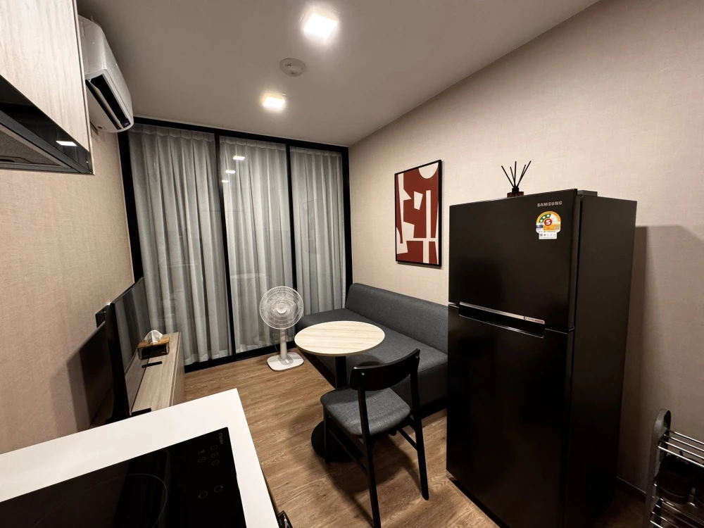 For rent: Chapter one all ramintra, Building C, 4th floor, fully furnished, just bring your bag and move in.