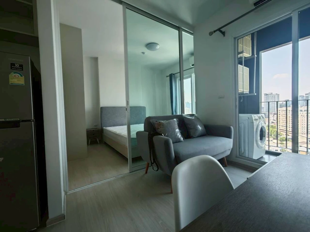 For rent: Chapter One Eco Ratchada-Huai Khwang, high floor unit, fully furnished. Book now!