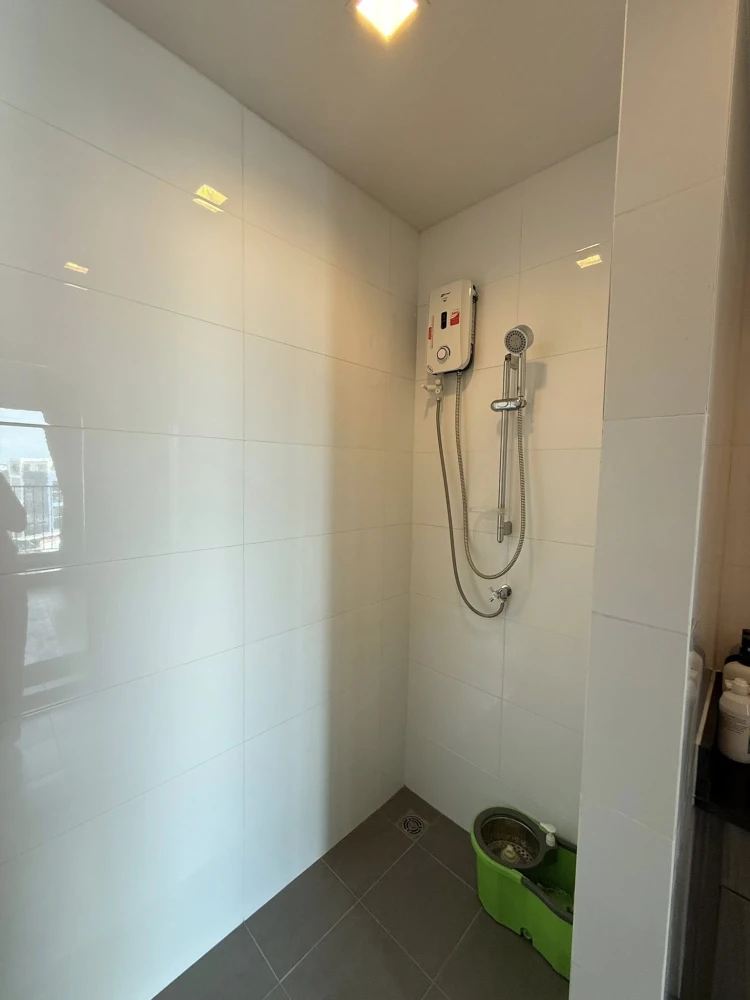 For rent: Chapter one Mid Town Ladprao 24, 1 bedroom, 1 bathroom, walk-in closet, comes with a large living space. Don't miss it.