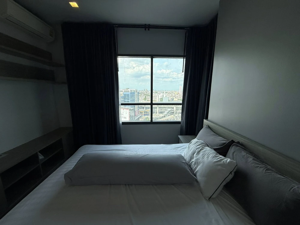 For rent: Chapter one Mid Town Ladprao 24, 1 bedroom, 1 bathroom, walk-in closet, comes with a large living space. Don't miss it.