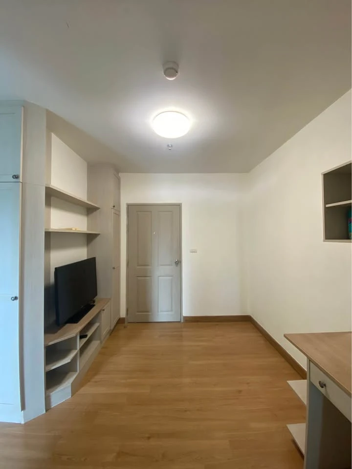 For rent: Chapter One Modern Dutch 1-bedroom apartment. Fully furnished with great amenities and unobstructed views. Book now!