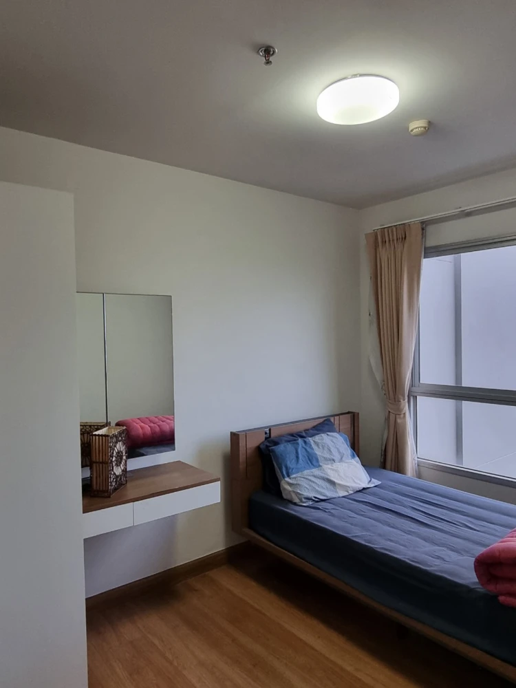 For rent: Chapter One Modern Dutch, 9th floor, great view. Book now! Don't miss out! Hurry!