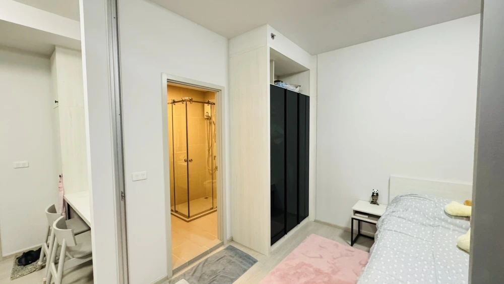 For rent: Chapter One Shine Bangpo, 24th floor, nice room, fully furnished, book now, don't miss out.