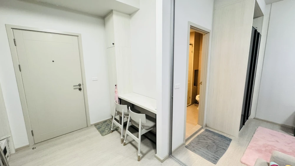 For rent: Chapter One Shine Bangpo, 24th floor, nice room, fully furnished, book now, don't miss out.