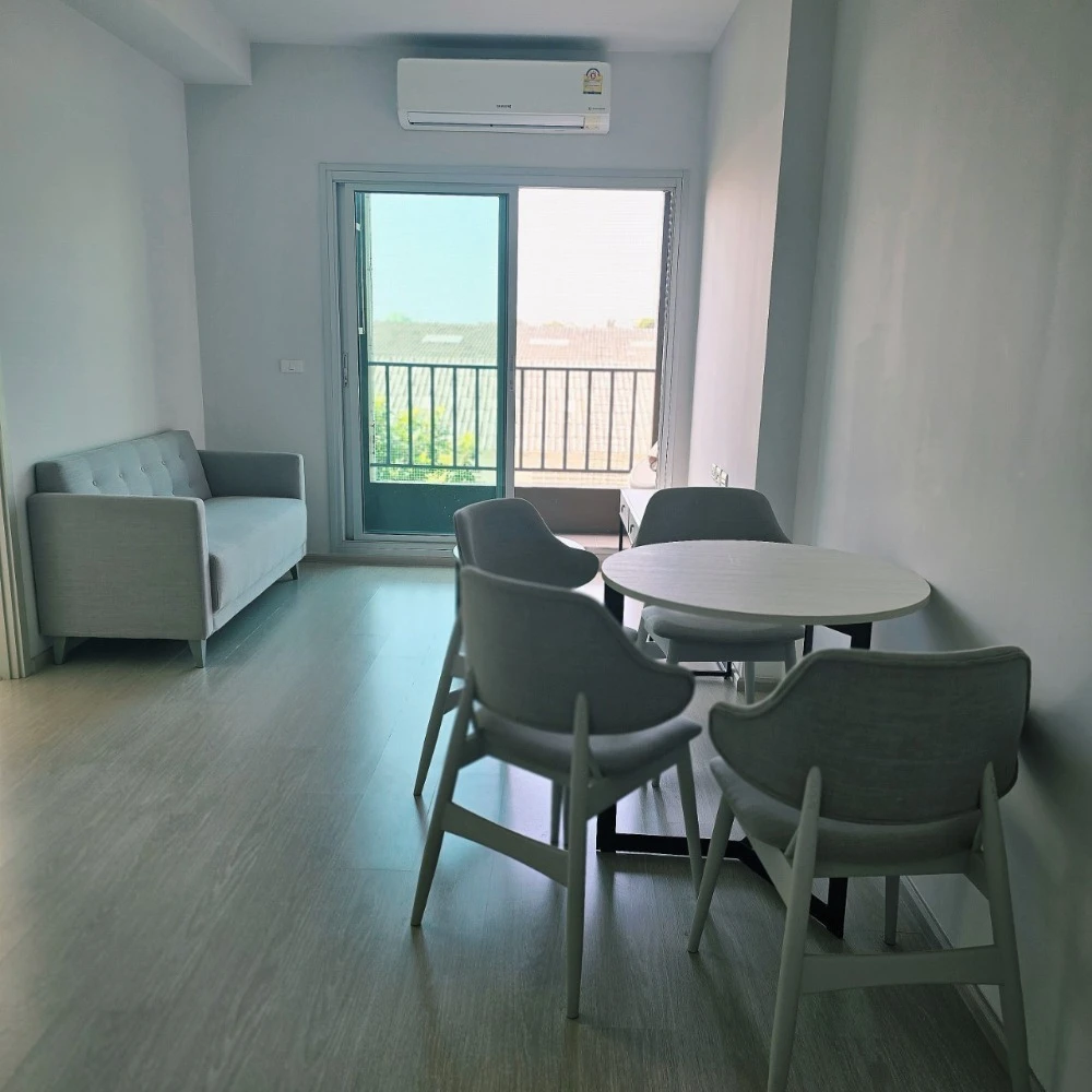 For rent: Chapter One Shine Bangpo, spacious room, lots of usable space, good price, book now, don't miss out.