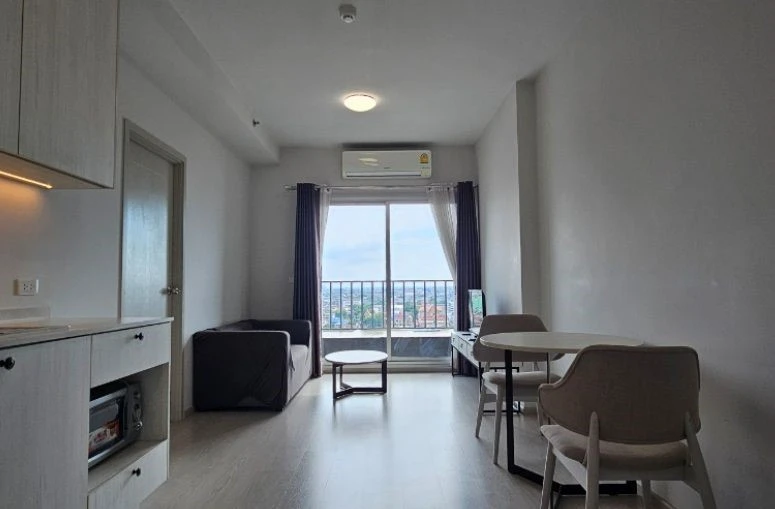 For rent: Chapter One Shine Bangpo, corner room, not crowded, lots of usable space, view of the Chao Phraya River, hurry and book now.
