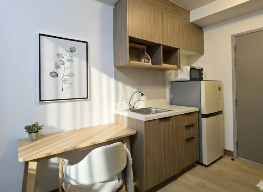 For rent: Chapter One The Campus Ladprao, 1 beautifully decorated room, great location, fully furnished. Just bring your bags and move in!