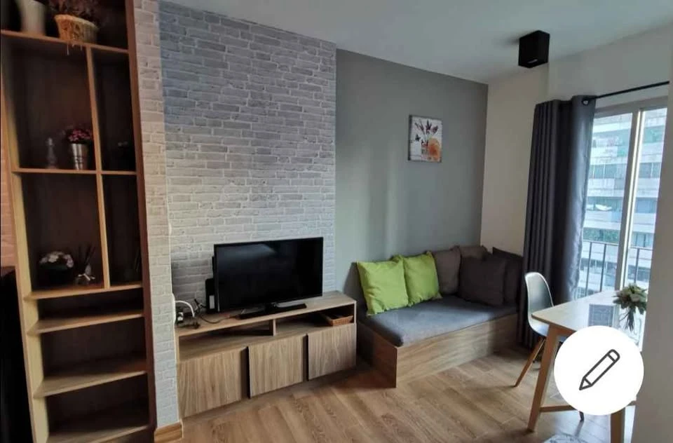 For rent: Chapter One The Campus Lat Phrao 1 STUDIO ROOM, built-in furniture, complete with electrical appliances. You can't miss this opportunity to