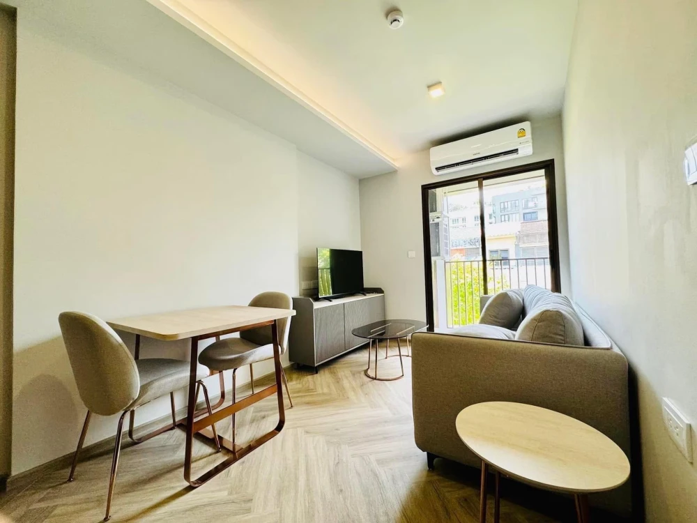 Chapter Thonglor 25 for rent, 1 bedroom, 1 bathroom, plenty of usable space, fully furnished, good location, hurry and reserve now!