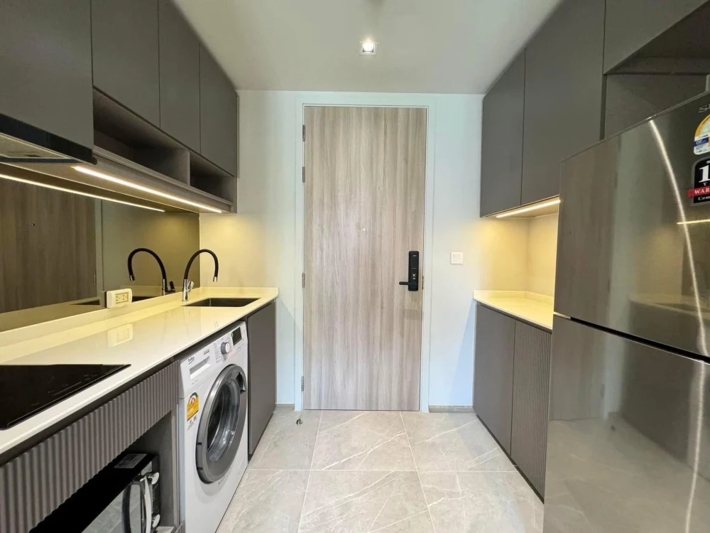 Chapter Thonglor 25 for rent, 1 bedroom, 1 bathroom, plenty of usable space, fully furnished, good location, hurry and reserve now!