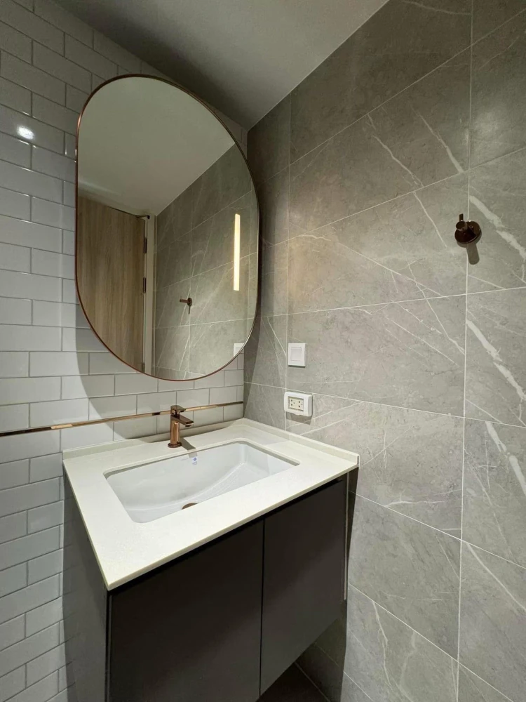 Chapter Thonglor 25 for rent, 1 bedroom, 1 bathroom, plenty of usable space, fully furnished, good location, hurry and reserve now!