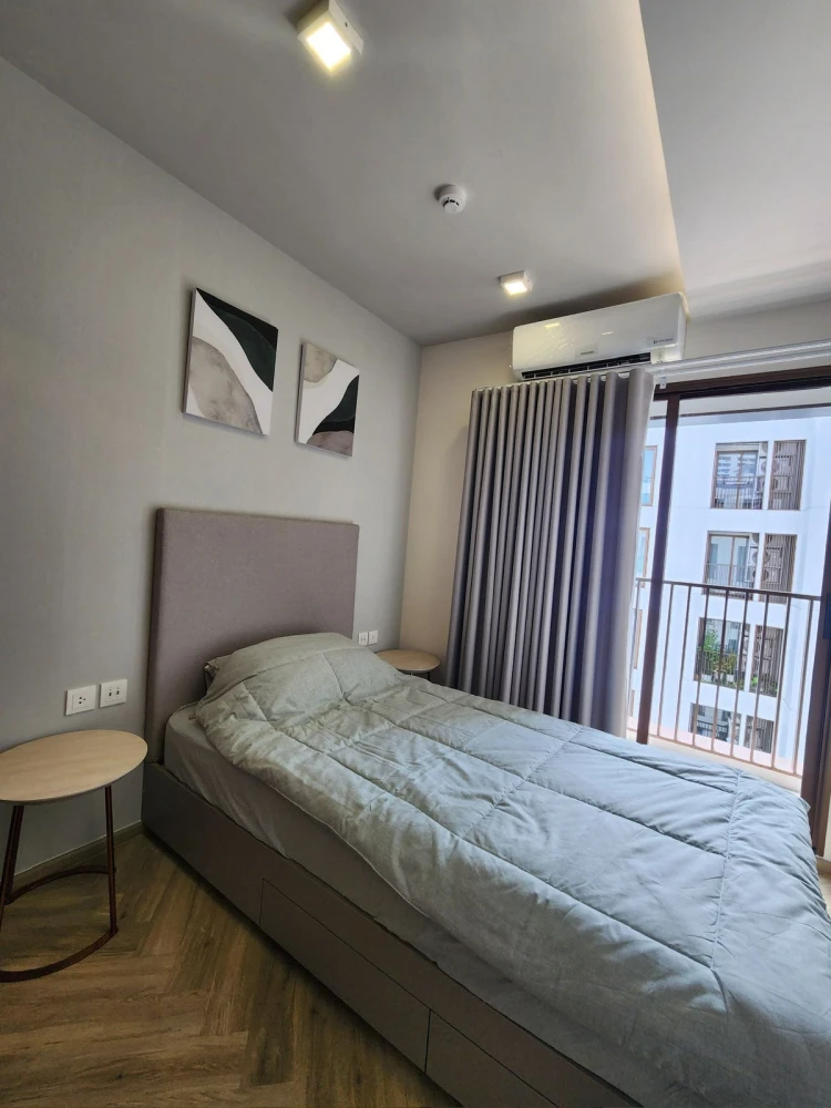 For rent: Chapter Thonglor 25, 6th floor, corner unit, pool view, fully furnished, very livable. Book now!