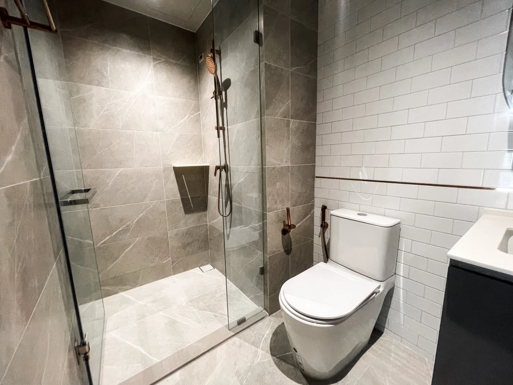Chapter Thonglor 25 for rent, open view, good breeze, modern style decoration, complete functions, ready to move in immediately.