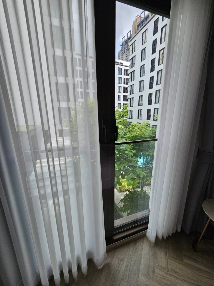Chapter Thonglor 25 for rent, fully furnished, 2nd floor, low rise, convenient, complete in one place. Hurry and reserve before you miss your chance.