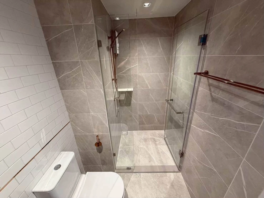 For rent: Chapter Thonglor 25, fully furnished with appliances. Ideal for living, located in the heart of Thonglor.