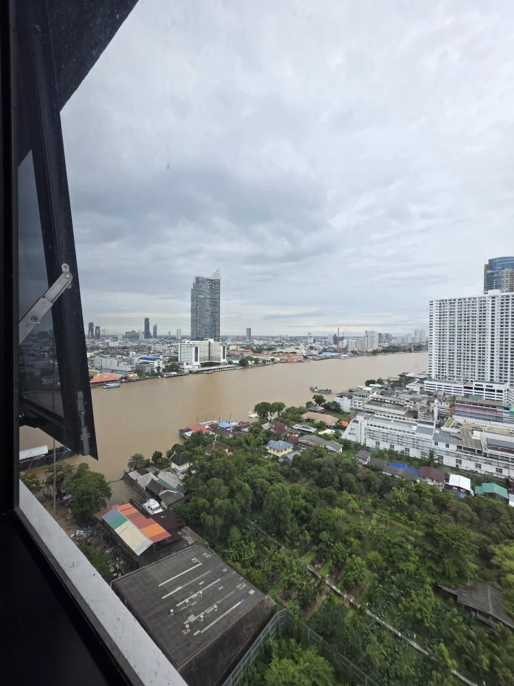 For sale or rent!! Chapter Charoen Nakhon-Riverside Condo, 19th floor, beautiful room, fully furnished, ready to move in! Don't miss out!!