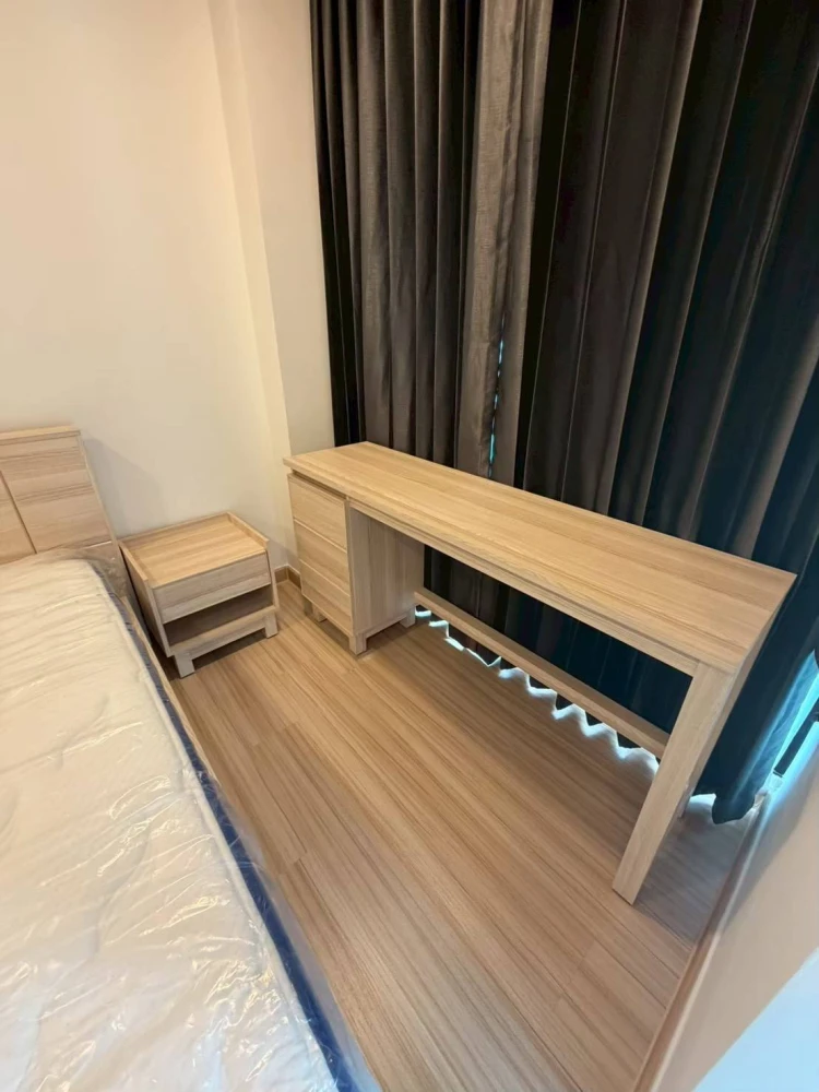 For rent: Chateau In Town Pinklao. Nice, well-partitioned room with full furnishings. Book now!
