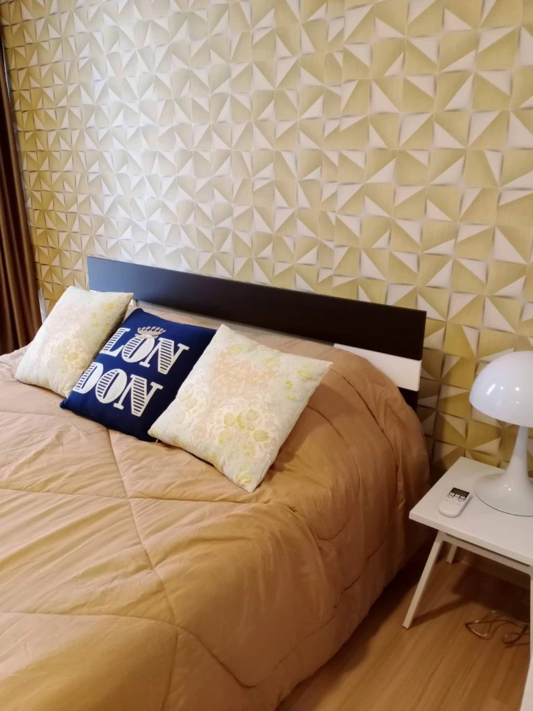 For rent: Chateau In Town Rama 8, 4th floor, fully furnished room, nice to live in. If interested, hurry and reserve. Don't miss out.