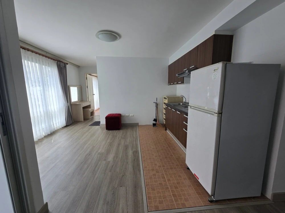 For rent: Chateau in town Ratchada 13, 2nd floor, fully furnished, nice to live in, reserve now, hurry!