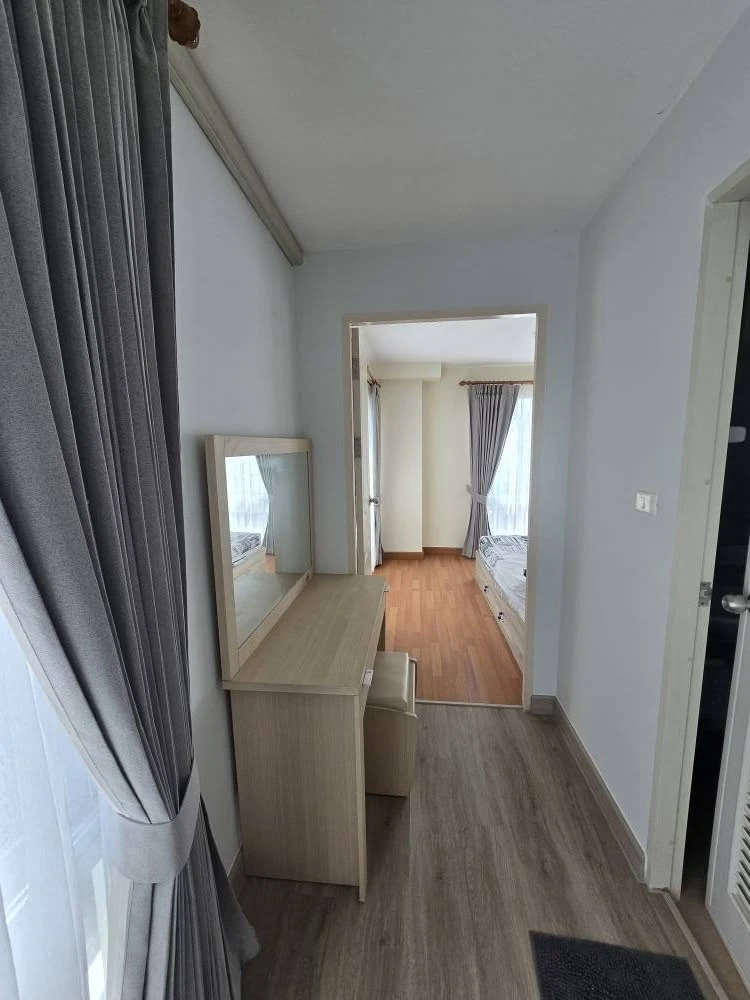 For rent: Chateau in town Ratchada 13, 2nd floor, fully furnished, nice to live in, reserve now, hurry!