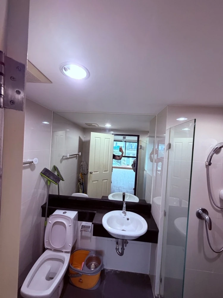 For rent: Chateau in town Ratchada 20-2, 8th floor, fully furnished, very livable. Book now!